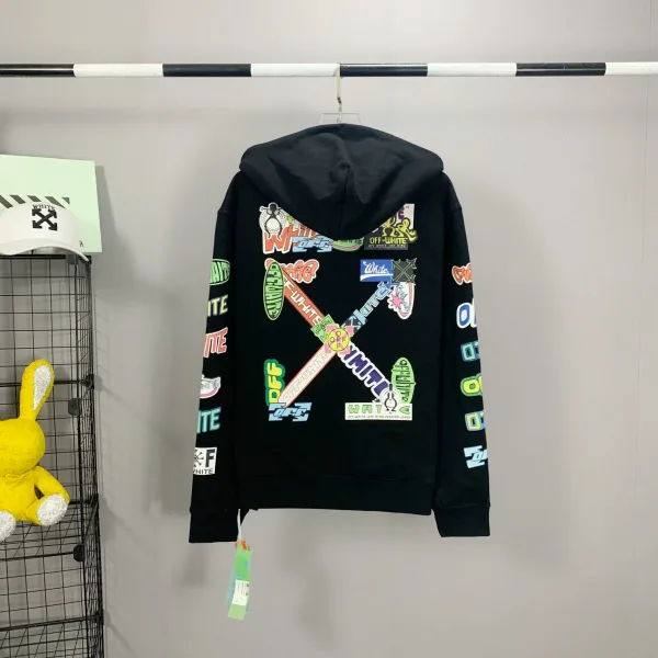 OFF-WHITE 22FW Graphic-print Hoodie オフホワイト パーカー フーディ グラフィックプリント ブラック