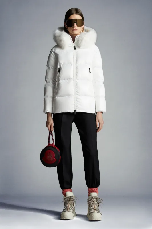 Moncler モンクレール Laiche ライシュ ダウンジャケット 2色 