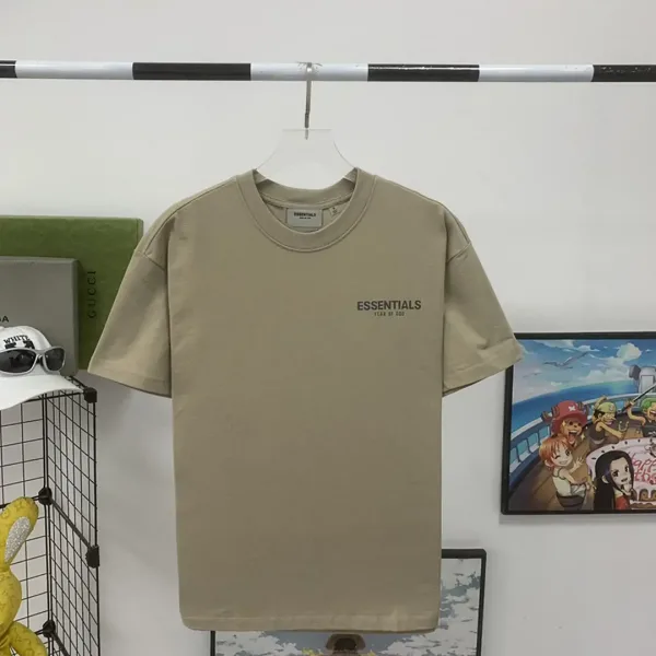 Fear Of God FOG Essentials 3Ｍ フィアオブゴッド Tシャツ ロゴ 半袖 Camel color