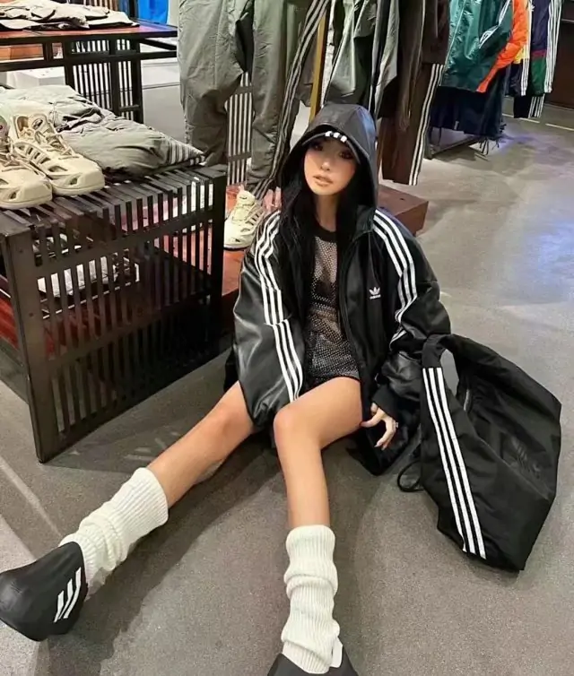 adidas Originals Adilenium オーバーサイズ フェイクレザー 